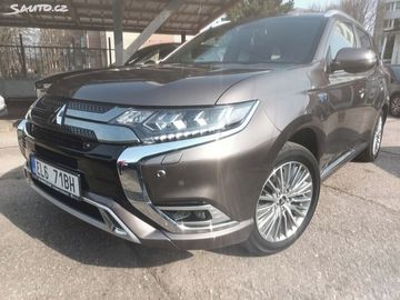 Mitsubishi Outlander, 2.4i PHEV 4X4 Plná výbava